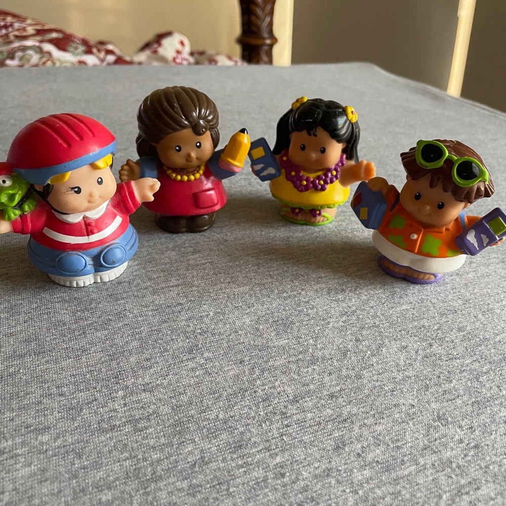 Fisher-Price Small Play Figures Set - Red, Pink, Yellow, Orange, Blue